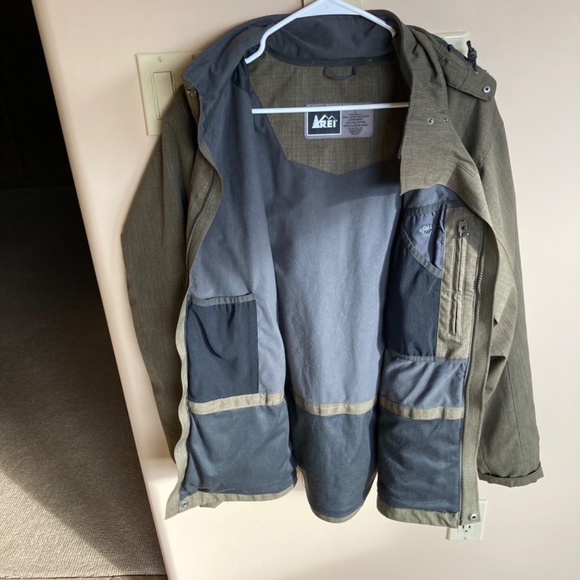 REI hooded rain jacket - Picture 4 of 5